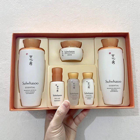Sulwhasoo: Essential Balancing Daily Routine Set